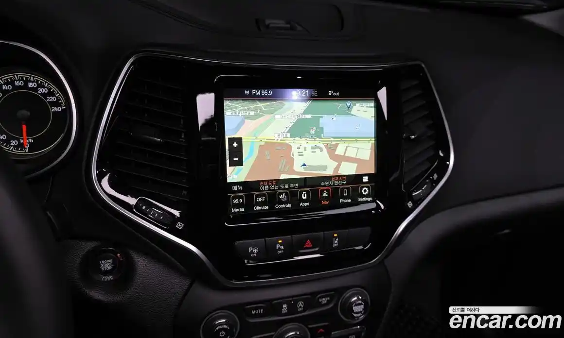 Jeep Cherokee 2022 2.4 гидро в Москве № 169709, фото 8