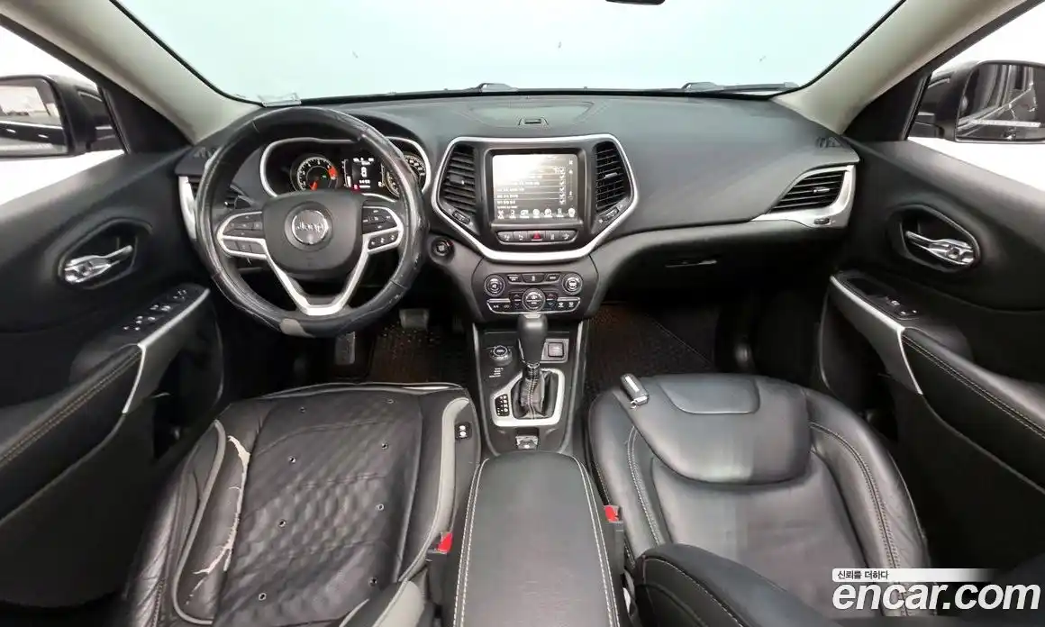 Jeep Cherokee 2017 2.4 гидро в Москве № 169813, фото 7
