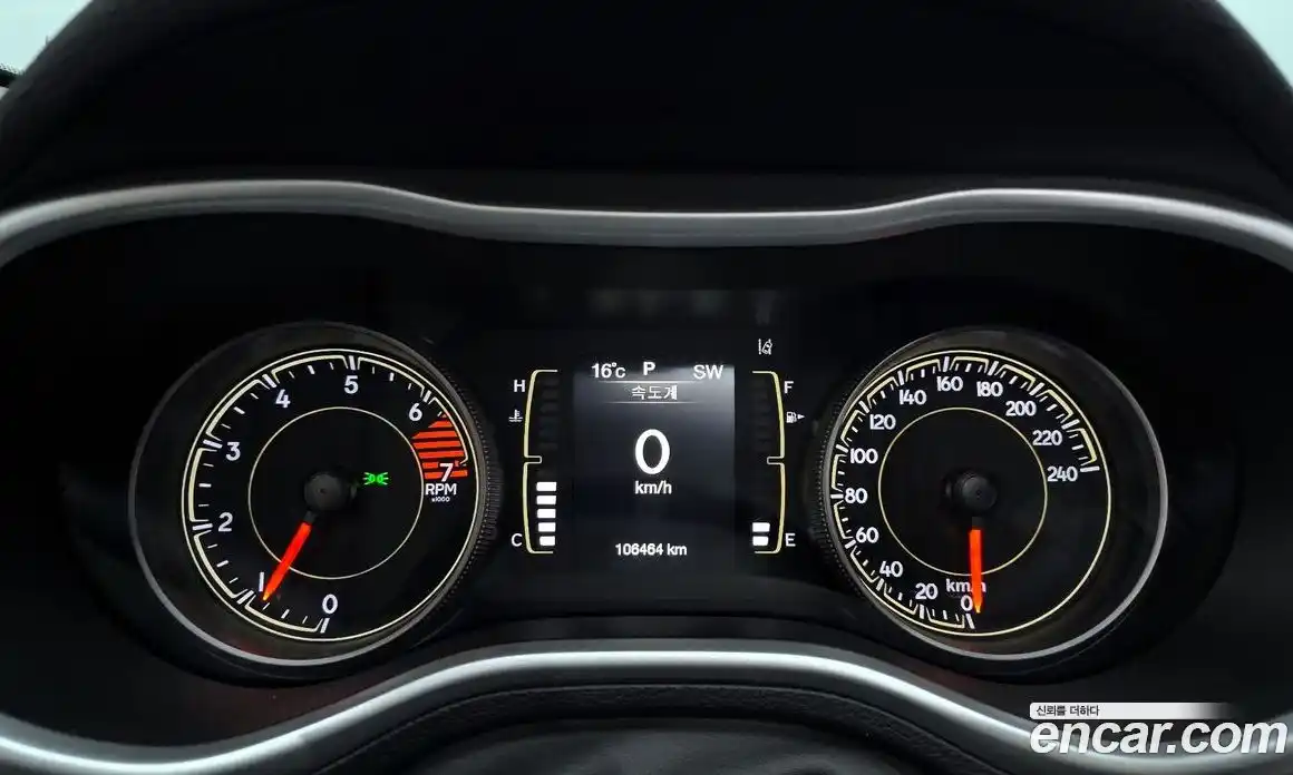 Jeep Cherokee 2017 2.4 гидро в Москве № 169813, фото 8