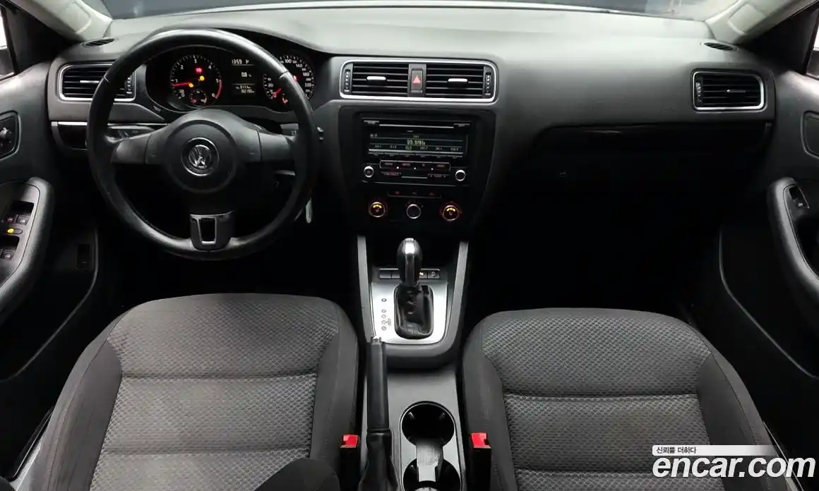 Volkswagen Jetta 2013 1.6 гидро в Москве № 179524, фото 7
