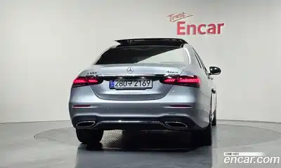 Mercedes-Benz E-Class 2022 2.0 гидро, миниатюра 4