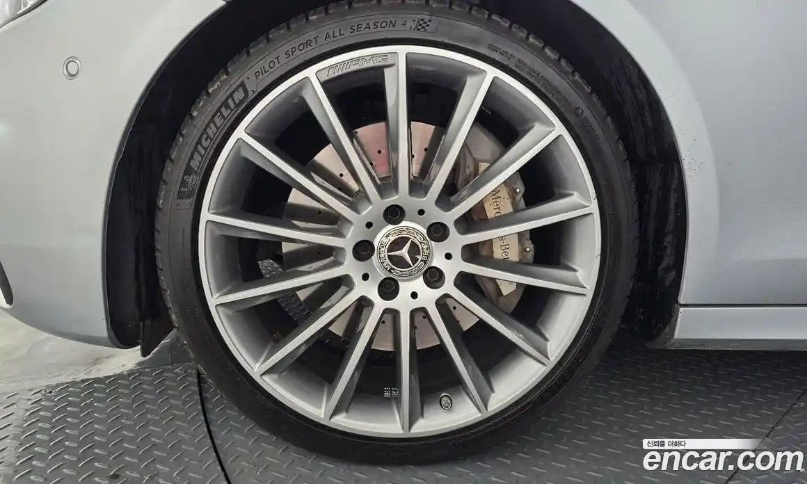 Mercedes-Benz E-Class 2022 2.0 гидро, фото 5