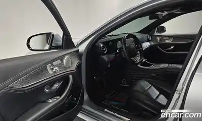 Mercedes-Benz E-Class 2022 2.0 гидро, миниатюра 10