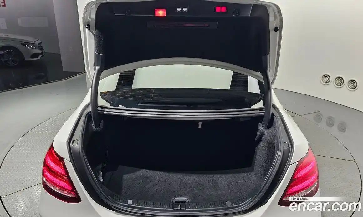Mercedes-Benz E-Class 2017 2.0 гидро, фото 20