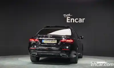 Mercedes-Benz E-Class 2023 2.0 гидро, миниатюра 4