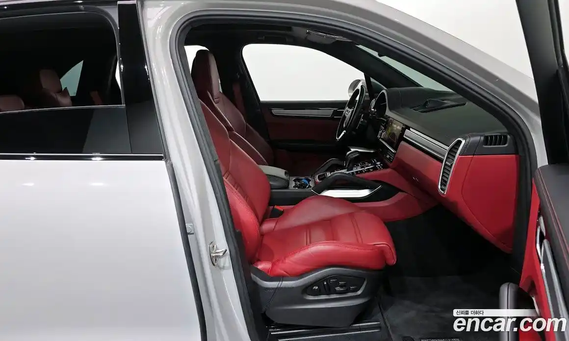 Porsche Cayenne 2022 4.0 гидро в Москве № 197341, фото 11