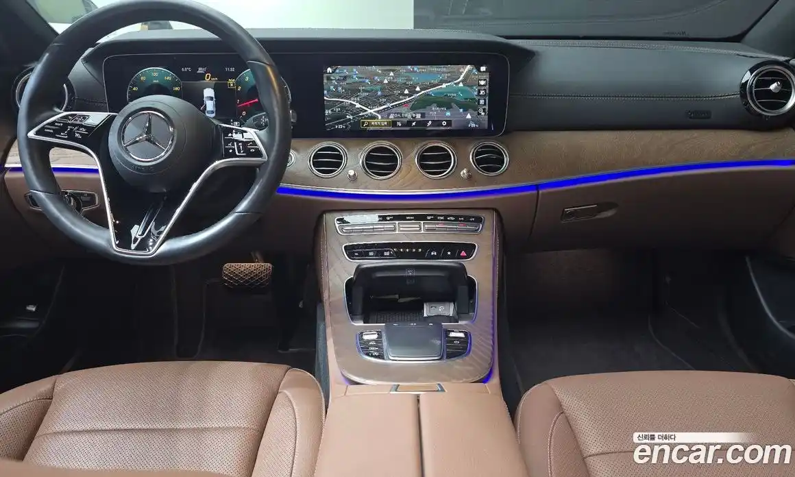 Mercedes-Benz E-Class 2023 2.0 гидро, фото 18