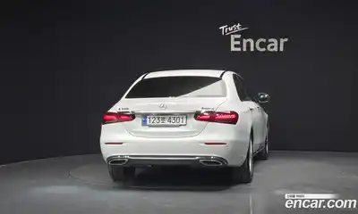 Mercedes-Benz E-Class 2023 2.0 гидро, миниатюра 4