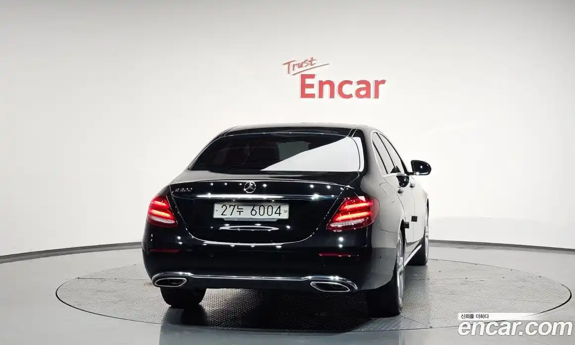 Mercedes-Benz E-Class 2018 2.0 гидро в Москве № 207539, фото 4