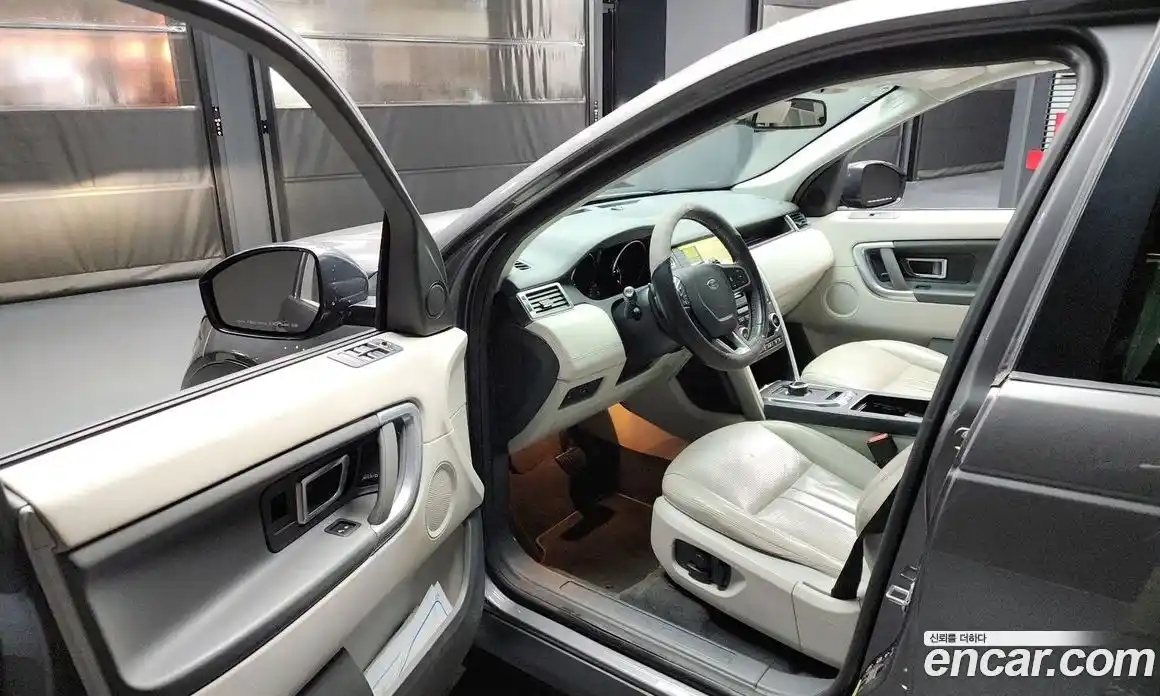 Land Rover Discovery Sport 2019 2.0 гидро в Москве № 213722, фото 10