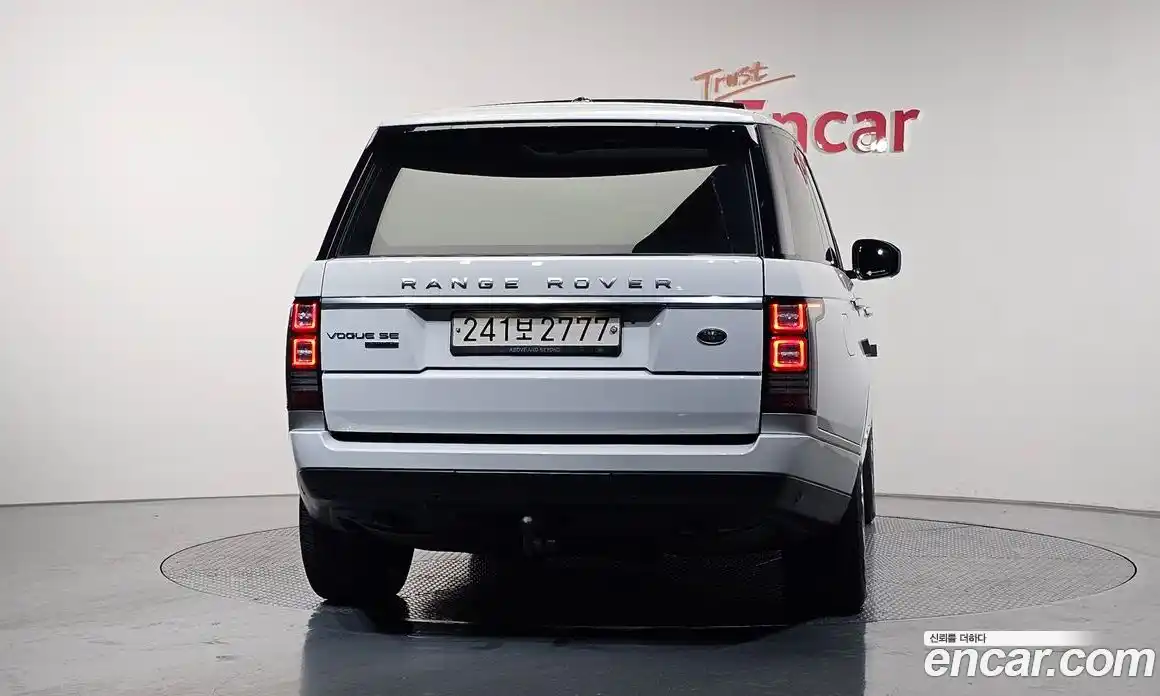 Land Rover Range-Rover 2016 4.4 гидро в Москве № 213768, фото 4