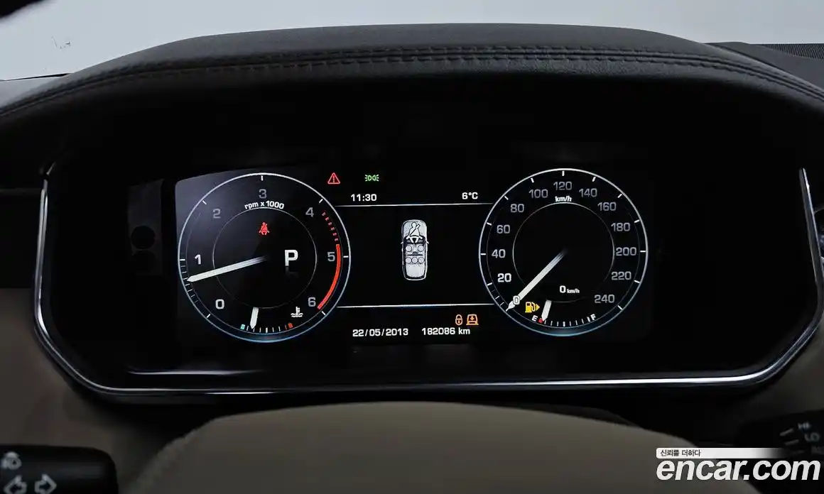 Land Rover Range-Rover 2016 4.4 гидро в Москве № 213768, фото 8