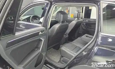 Volkswagen Tiguan 2022 2.0 гидро в Москве № 214912, миниатюра 11
