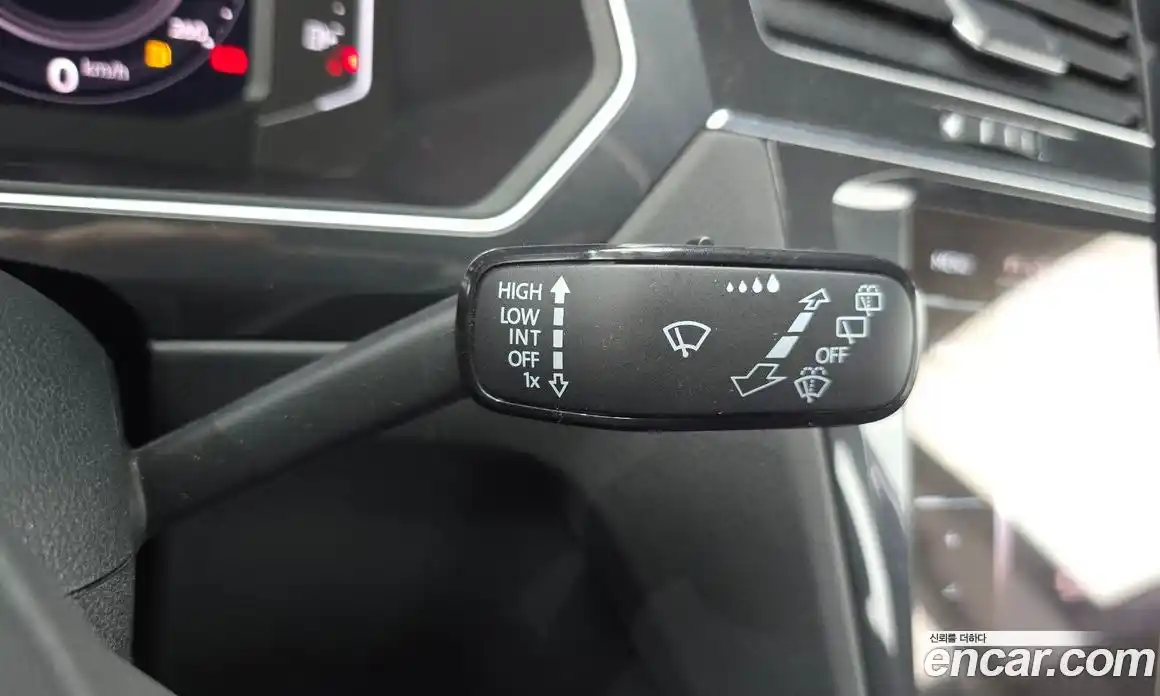 Volkswagen Tiguan 2022 2.0 гидро в Москве № 214912, фото 16