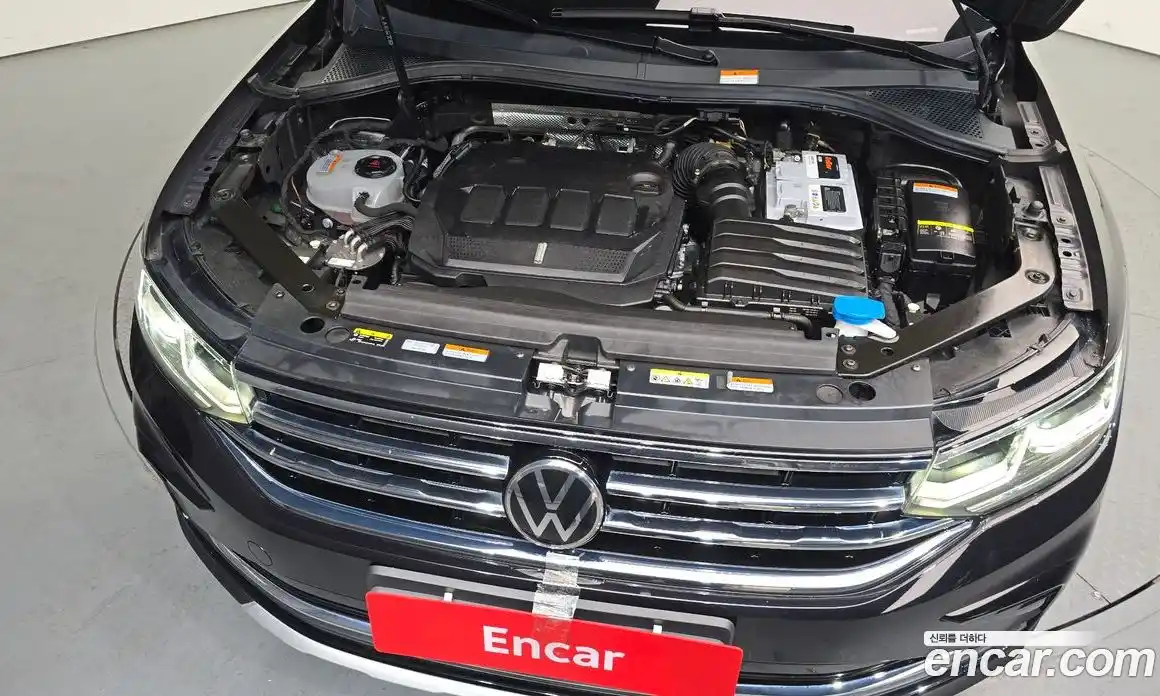 Volkswagen Tiguan 2022 2.0 гидро в Москве № 214912, фото 6