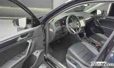 Volkswagen Tiguan 2022 2.0 гидро в Москве № 214912, миниатюра 10