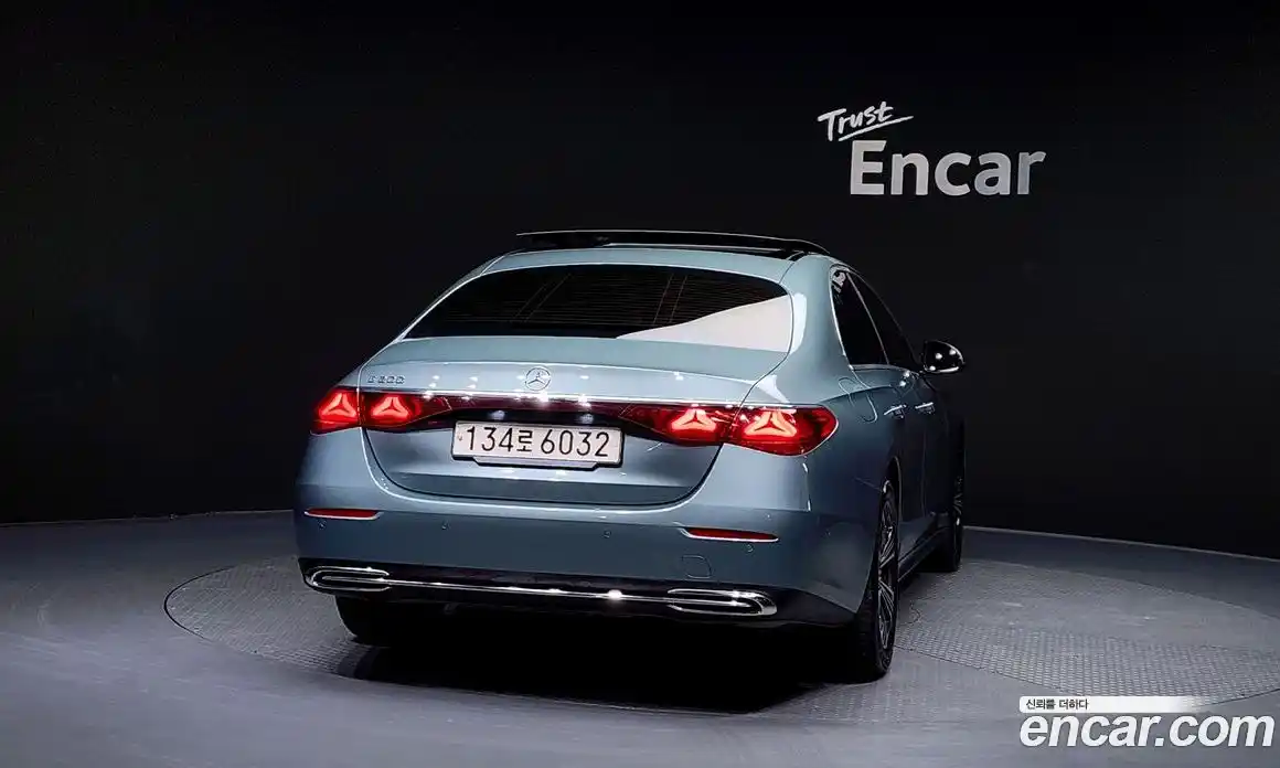 Mercedes-Benz E-Class 2024 2.0 гидро в Москве № 220866, фото 4