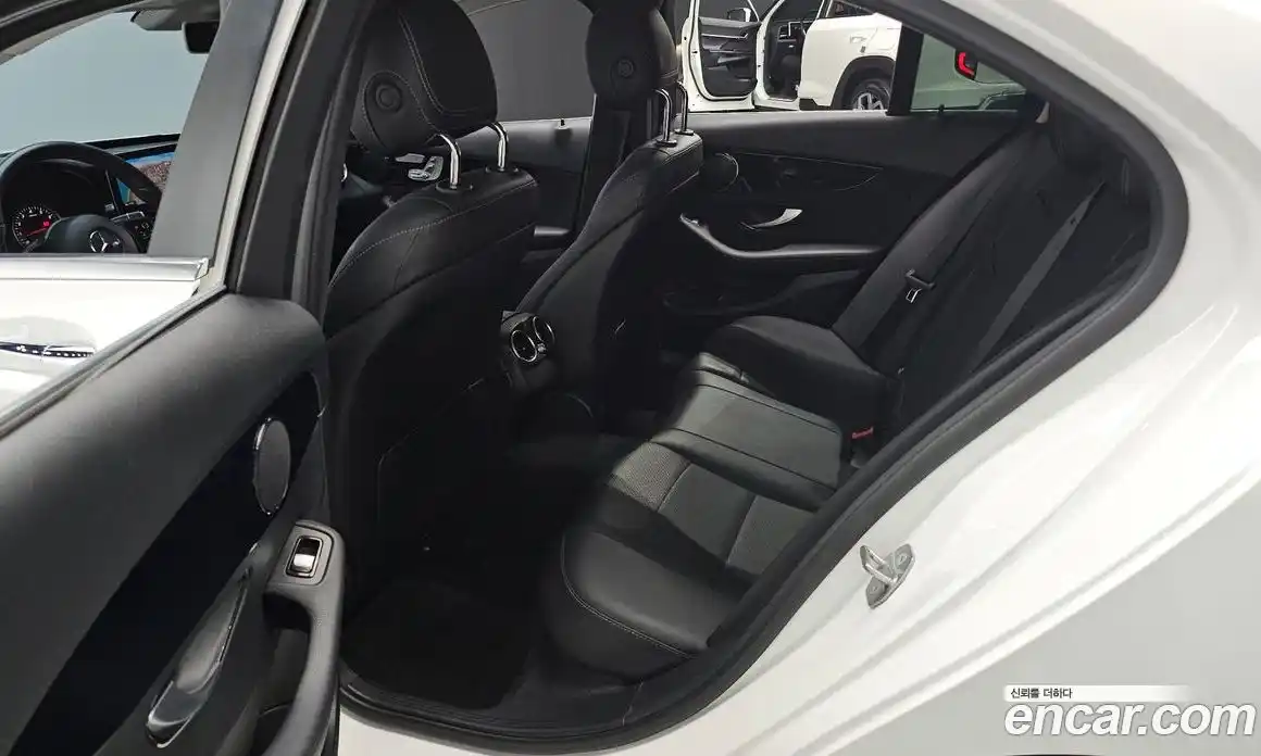 Mercedes-Benz C-Class 2019 2.0 гидро в Москве № 224940, фото 12