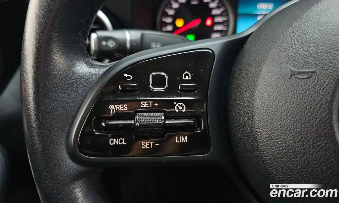 Mercedes-Benz C-Class 2019 2.0 гидро в Москве № 224940, фото 18