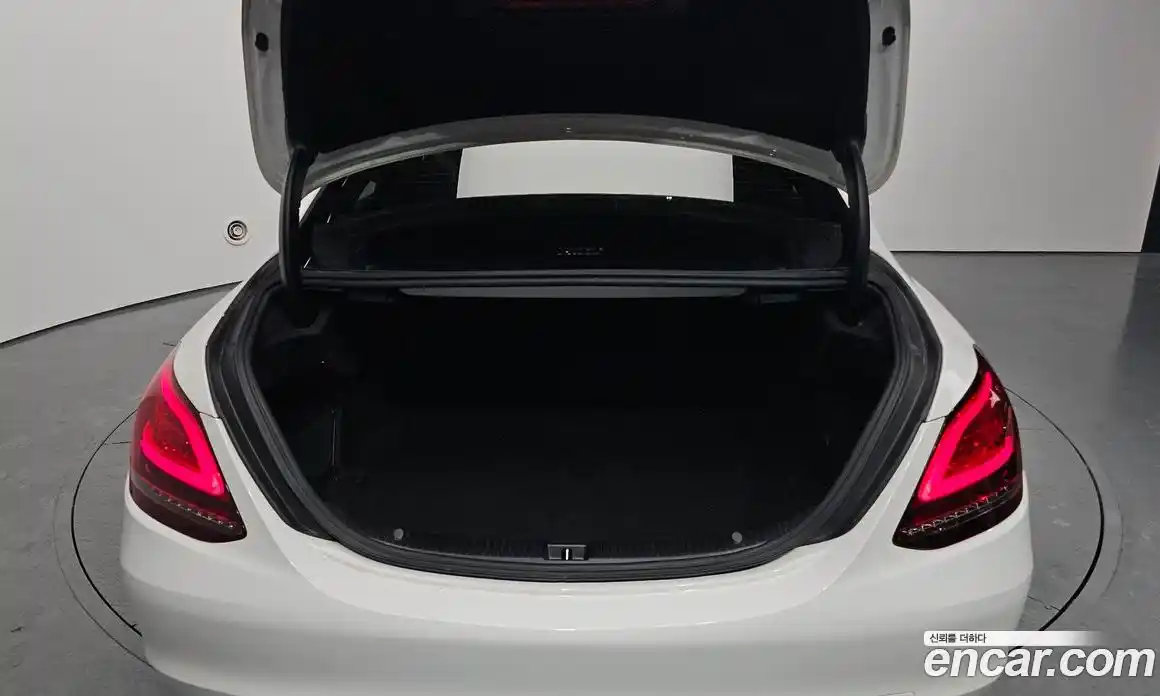 Mercedes-Benz C-Class 2019 2.0 гидро в Москве № 224940, фото 20