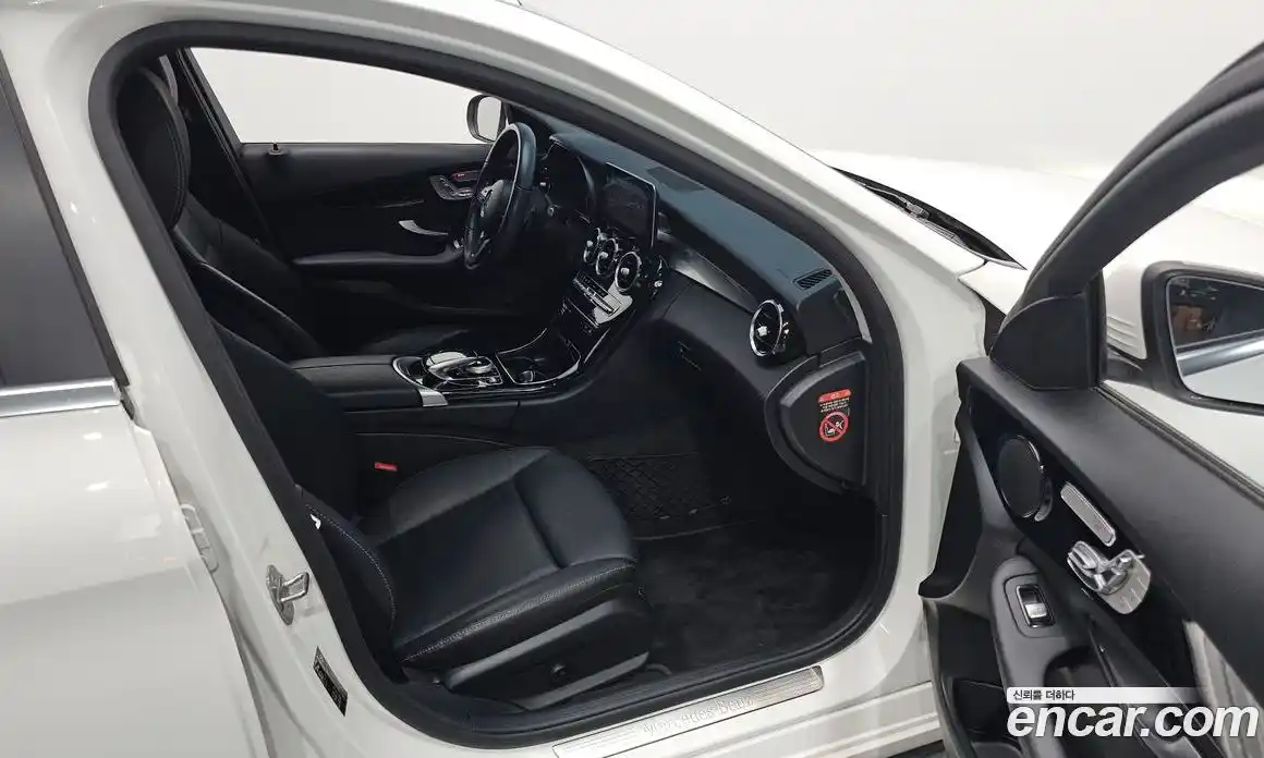 Mercedes-Benz C-Class 2019 2.0 гидро в Москве № 224940, фото 10