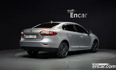 Renault SM3 2010 1.6 гидро в Москве № 225332, миниатюра 2