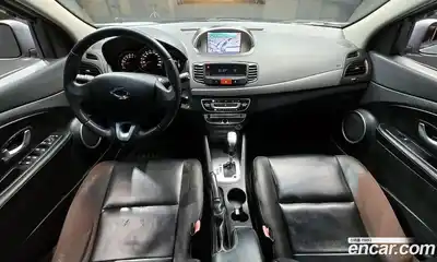 Renault SM3 2010 1.6 гидро в Москве № 225332, миниатюра 7