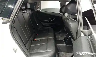 BMW 3-Series 2018 2.0 Автомат в Москве № 229084, миниатюра 11