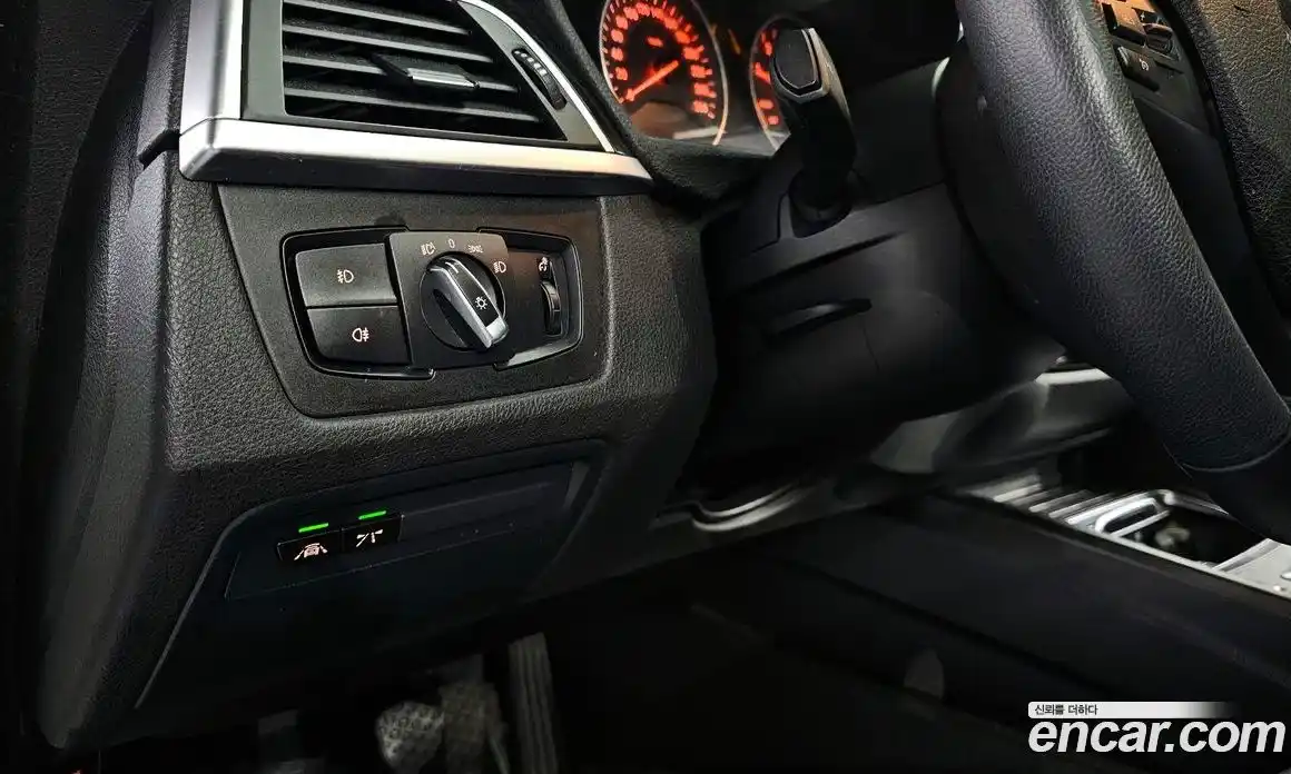 BMW 3-Series 2018 2.0 Автомат в Москве № 229084, фото 13