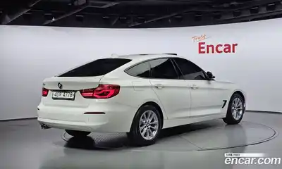 BMW 3-Series 2018 2.0 Автомат в Москве № 229084, миниатюра 2