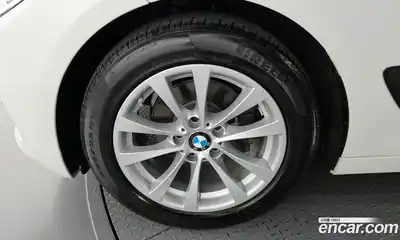 BMW 3-Series 2018 2.0 Автомат в Москве № 229084, миниатюра 5