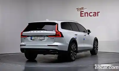 Volvo V60 2022 2.0 гидро в Москве № 230401, миниатюра 2