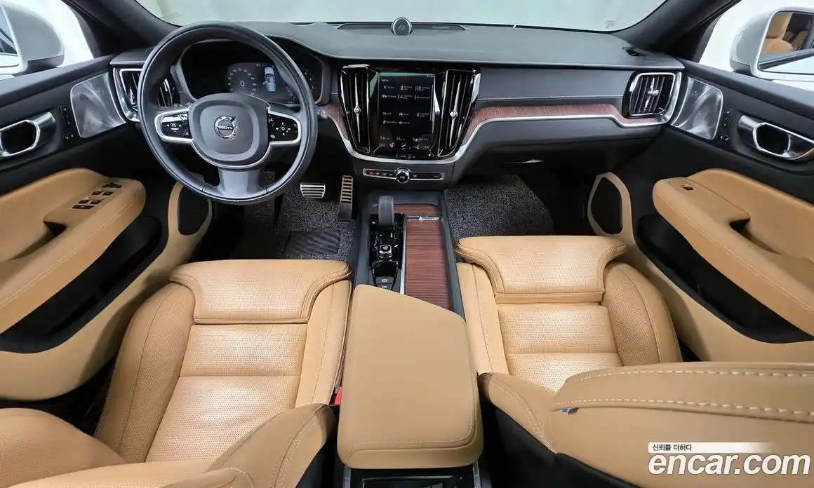 Volvo V60 2022 2.0 гидро в Москве № 230401, фото 7