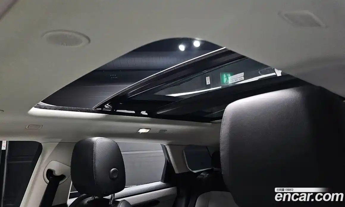 Land Rover Range-Rover Evoque 2024 2.0 гидро в Москве № 231106, фото 19