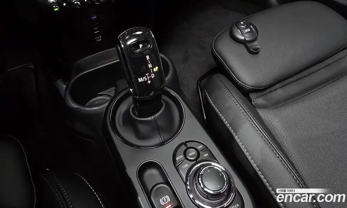 Mini Cooper 2022 2.0 гидро в Москве № 231405, фото 9