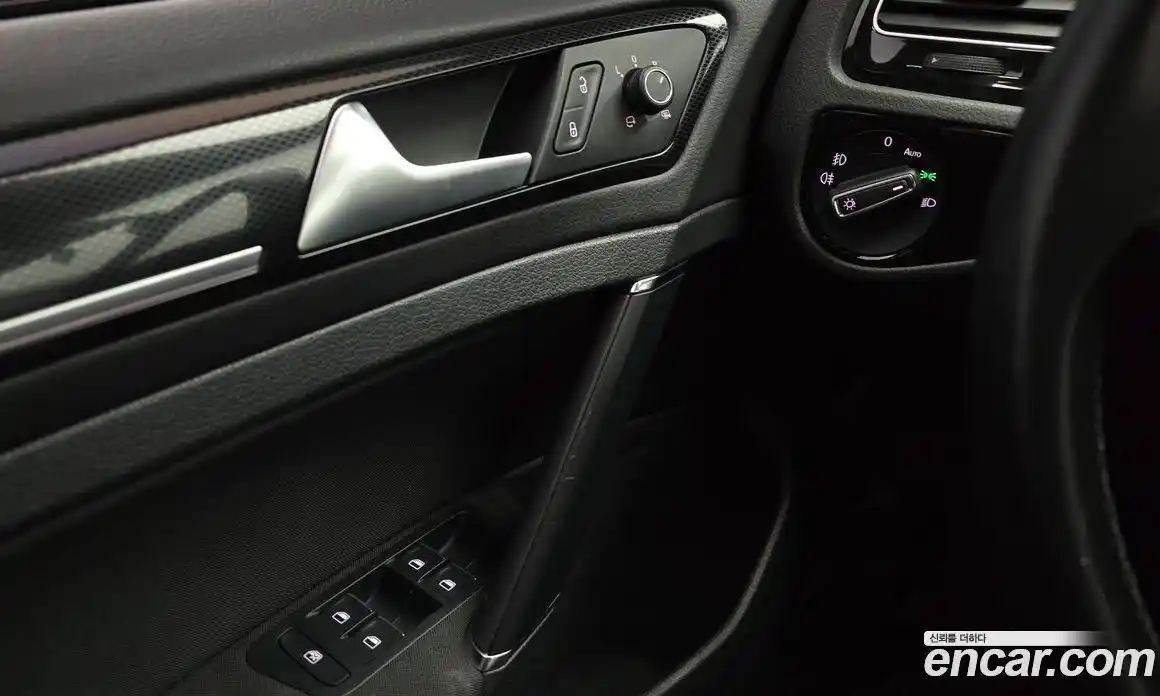 Volkswagen Golf 2014 2.0 гидро в Москве № 232199, фото 15