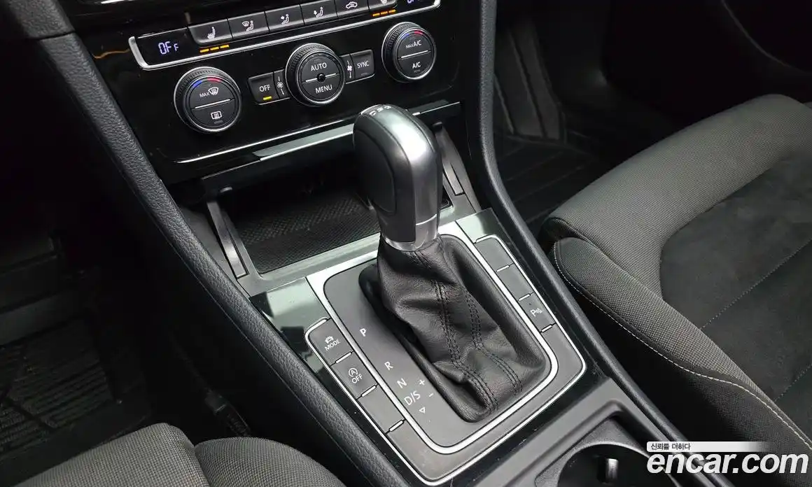 Volkswagen Golf 2014 2.0 гидро в Москве № 232199, фото 9