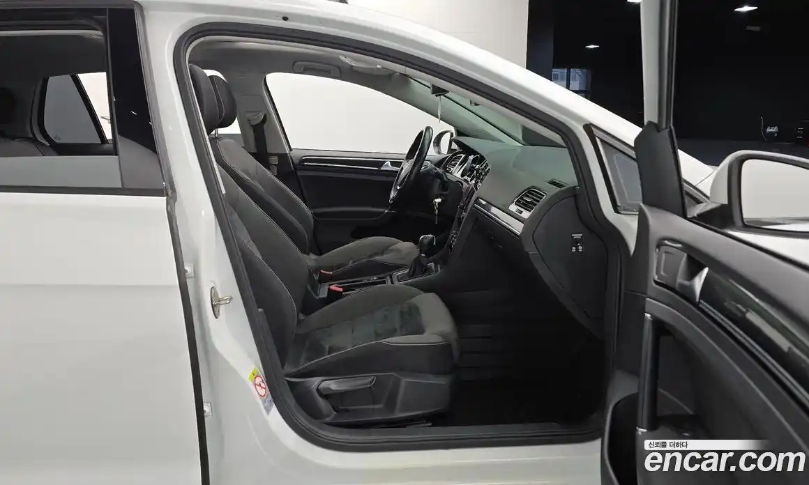 Volkswagen Golf 2014 2.0 гидро в Москве № 232199, фото 10