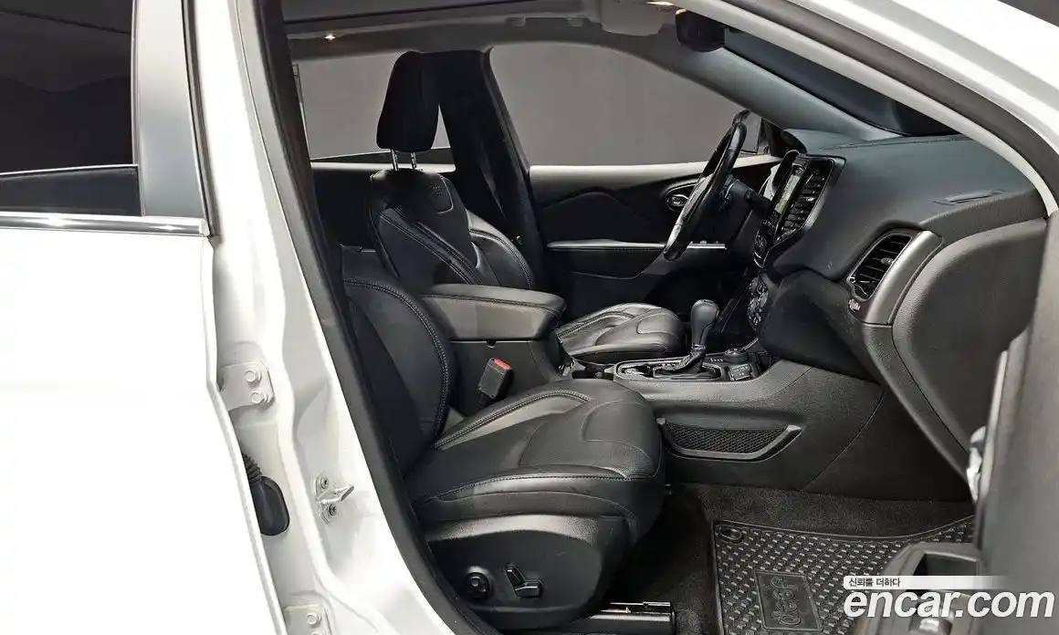 Jeep Cherokee 2021 2.4 гидро в Москве № 232345, фото 10