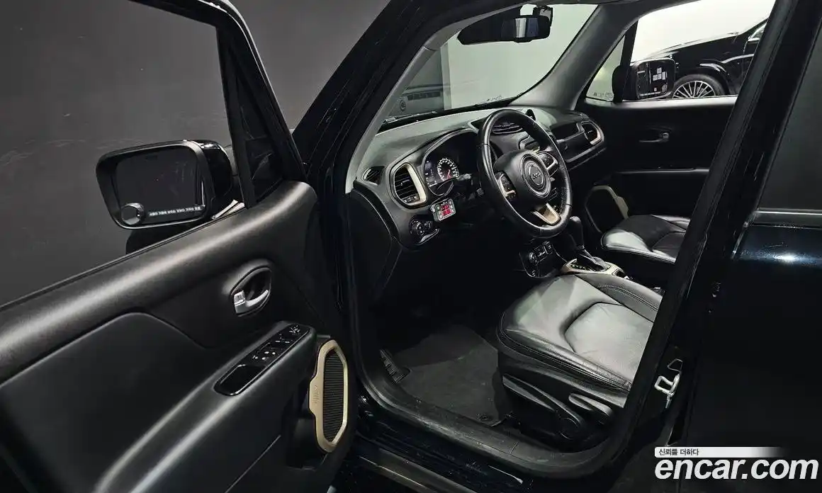 Jeep Renegade 2017 2.0 гидро в Москве № 232694, фото 11