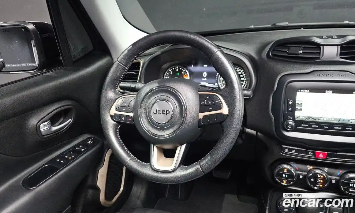 Jeep Renegade 2017 2.0 гидро в Москве № 232694, фото 13