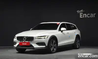Volvo V60, 2021