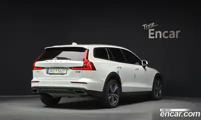 Volvo V60 2021 2.0 гидро в Москве № 250916, миниатюра 2