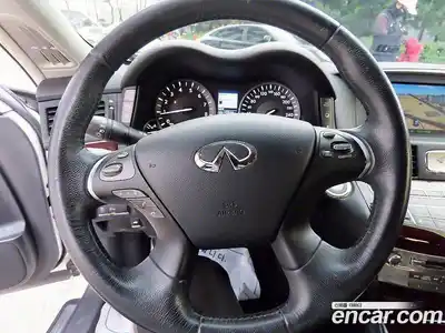 Infiniti Q70 2015 3.7 гидро в Москве № 256205, миниатюра 8