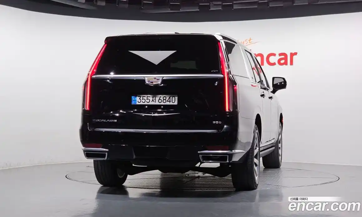Cadillac Escalade 2022 6.2 гидро в Москве № 256413, фото 4
