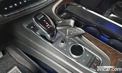 Cadillac Escalade 2022 6.2 гидро в Москве № 256413, миниатюра 9