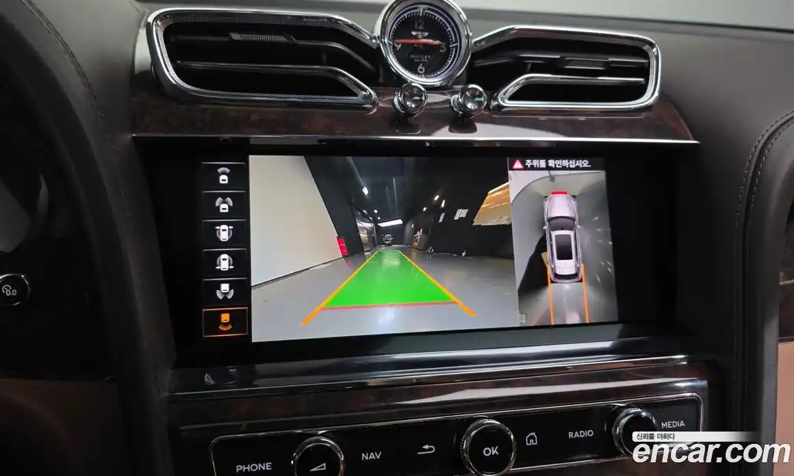 Bentley Bentayga 2021 4.0 гидро в Москве № 256692, фото 15