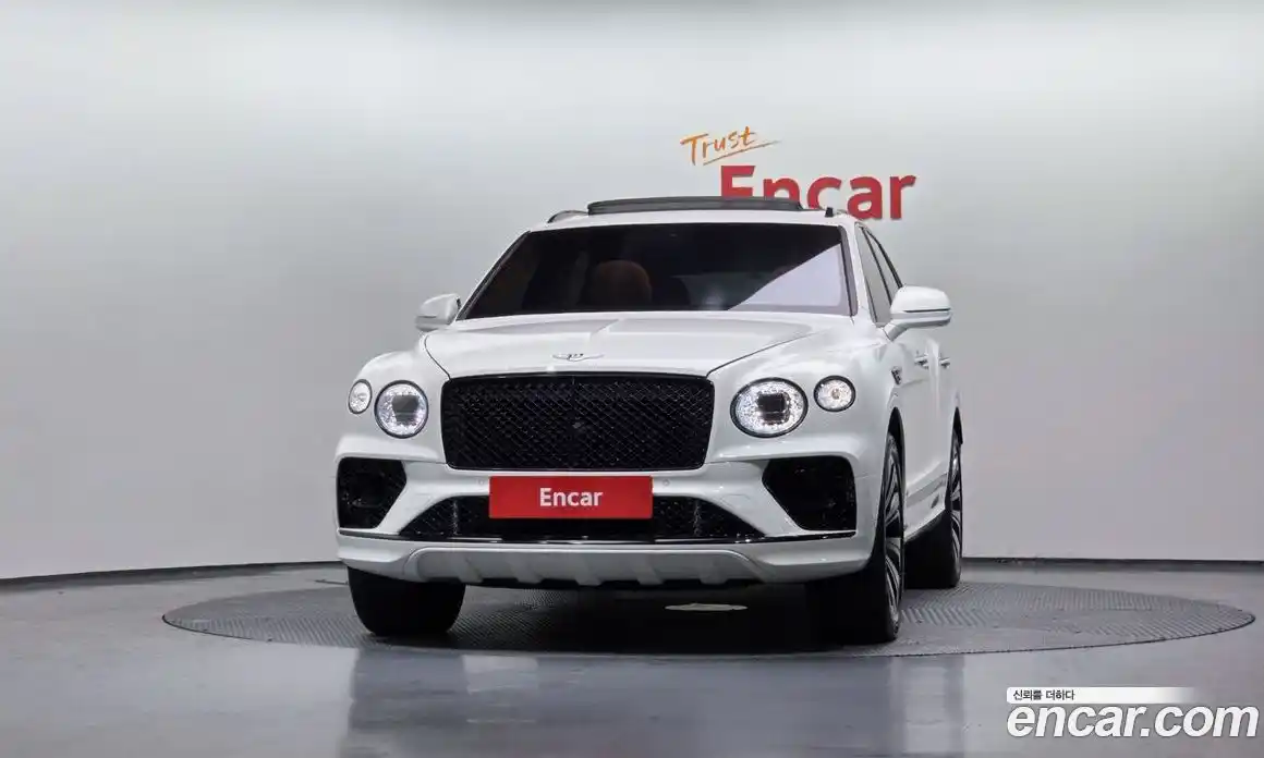Bentley Bentayga 2021 4.0 гидро в Москве № 256692, фото 3