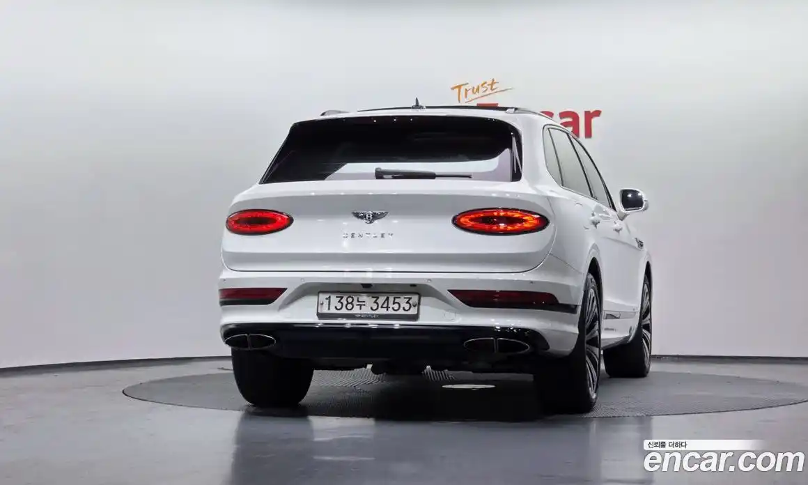 Bentley Bentayga 2021 4.0 гидро в Москве № 256692, фото 4