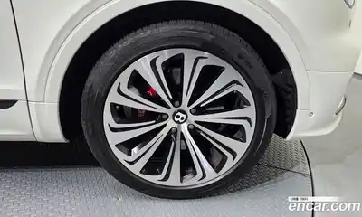 Bentley Bentayga 2021 4.0 гидро в Москве № 256692, миниатюра 5